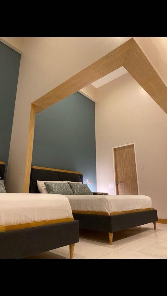Luxurious Family Room Pico De Loro Nasugbu Exterior foto