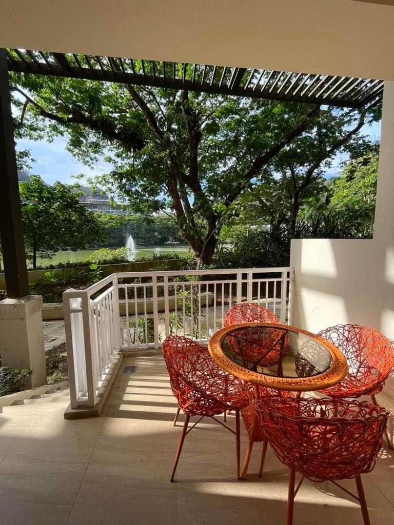 Luxurious Family Room Pico De Loro Nasugbu Exterior foto